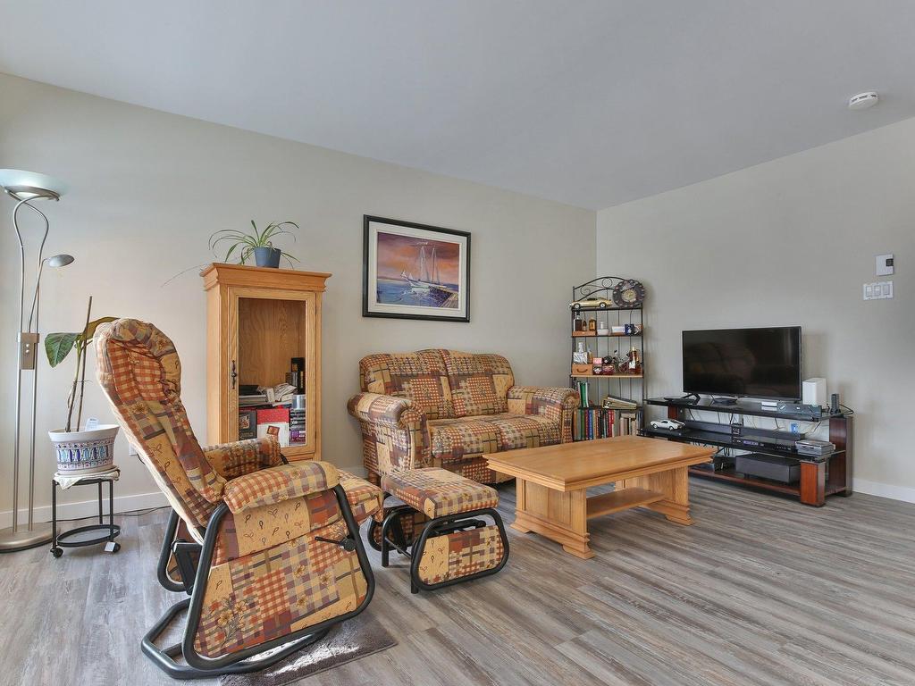 









542


Ch. du Grand-Bernier N.

,
Saint-Jean-sur-Richelieu,




QC
J3B8S6

