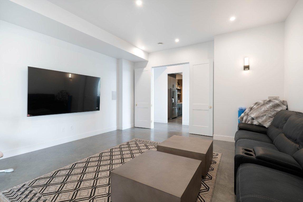 









120


Sunset

Boulevard,
Vernon,




BC
V1H 1T7

