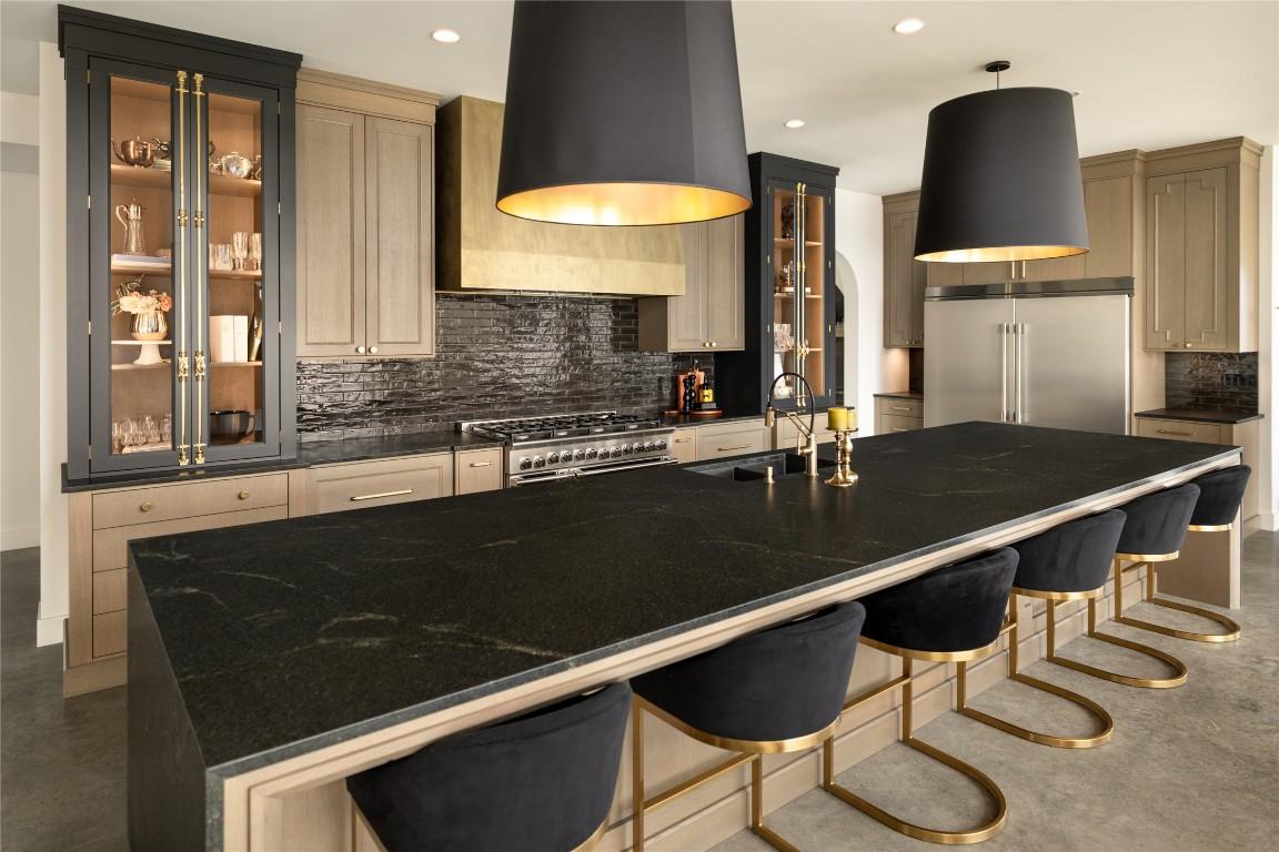 









120


Sunset

Boulevard,
Vernon,




BC
V1H 1T7

