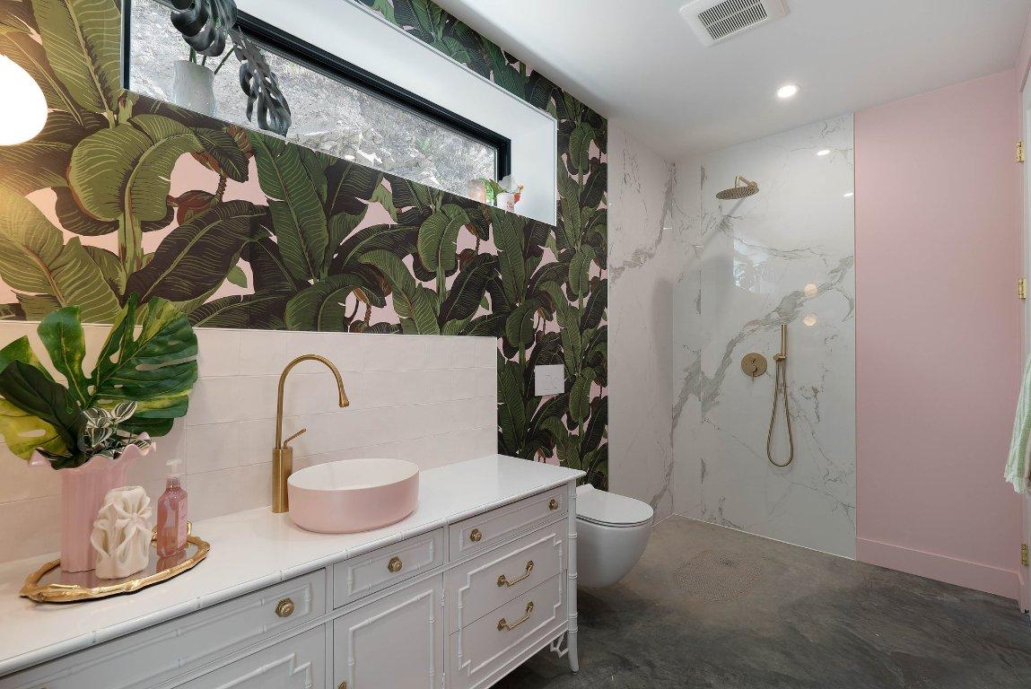 









120


Sunset

Boulevard,
Vernon,




BC
V1H 1T7


