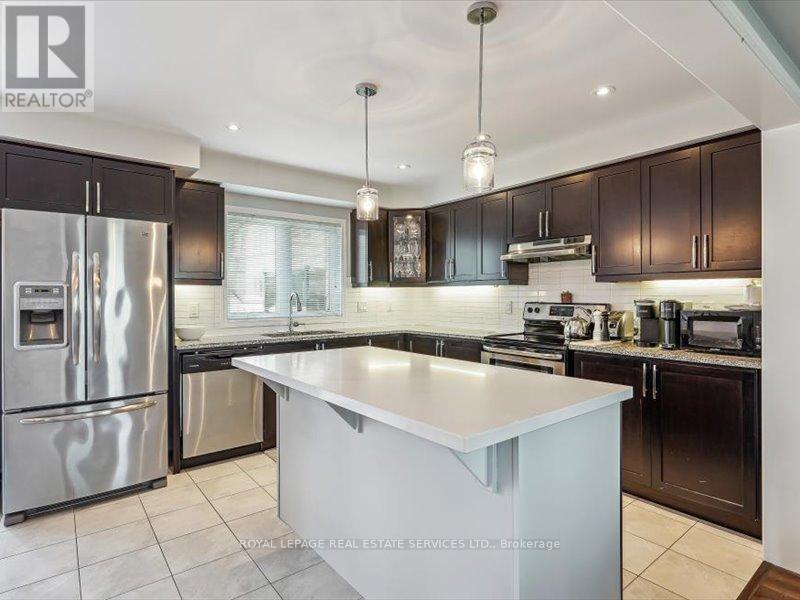 












3 - 3045 GEORGE SAVAGE AVENUE

,
Oakville,




Ontario
L6M0Y8

