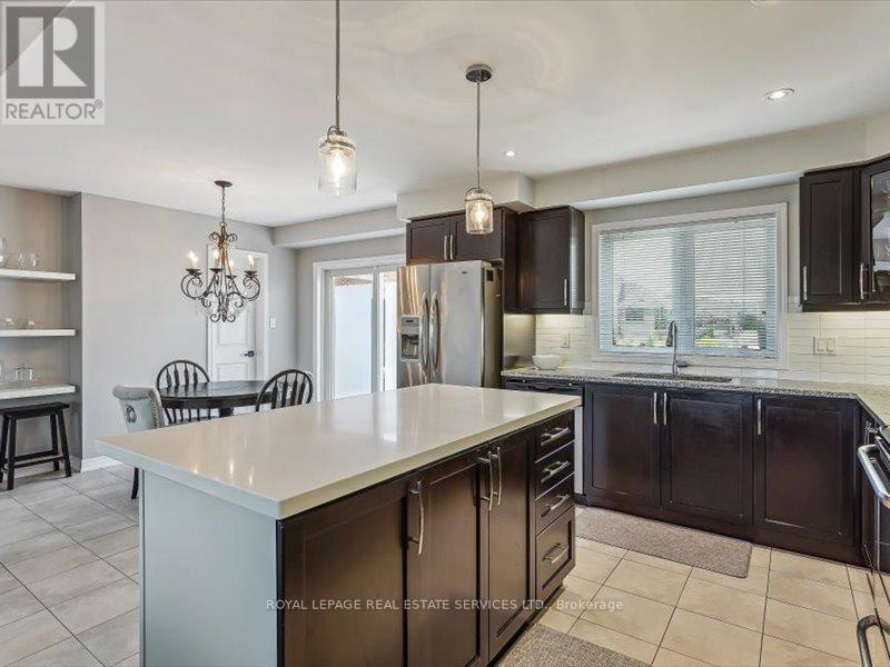 












3 - 3045 GEORGE SAVAGE AVENUE

,
Oakville,




Ontario
L6M0Y8


