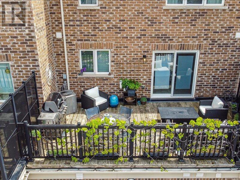 












3 - 3045 GEORGE SAVAGE AVENUE

,
Oakville,




Ontario
L6M0Y8

