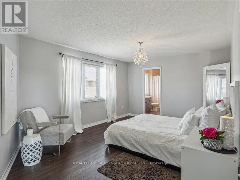 












3 - 3045 GEORGE SAVAGE AVENUE

,
Oakville,




Ontario
L6M0Y8

