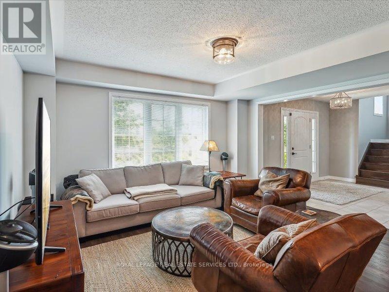 












3 - 3045 GEORGE SAVAGE AVENUE

,
Oakville,




Ontario
L6M0Y8

