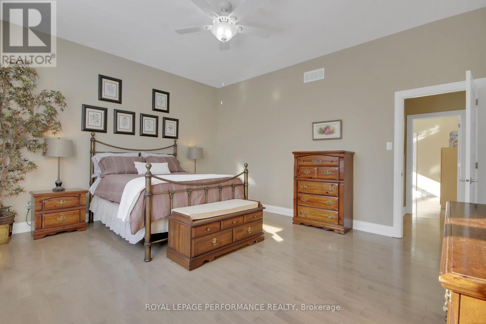 












7412 BLUE WATER CRESCENT

,
Ottawa,




Ontario
K4P0C8


