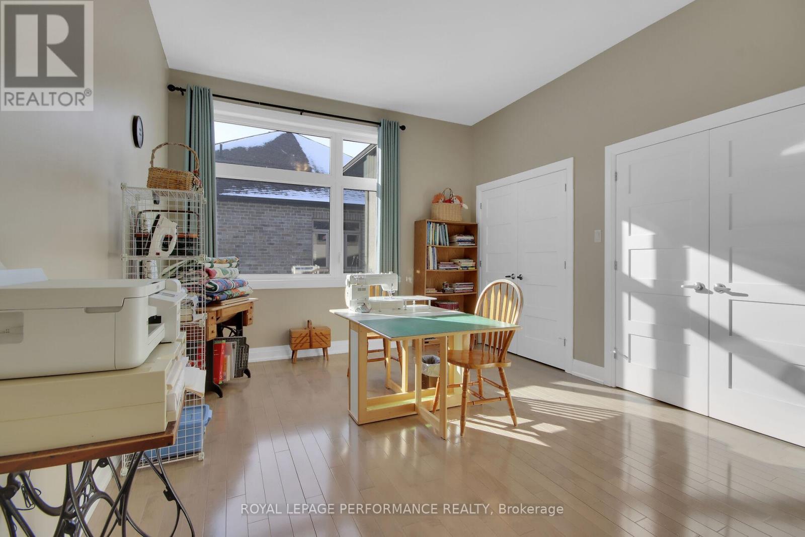 












7412 BLUE WATER CRESCENT

,
Ottawa,




Ontario
K4P0C8

