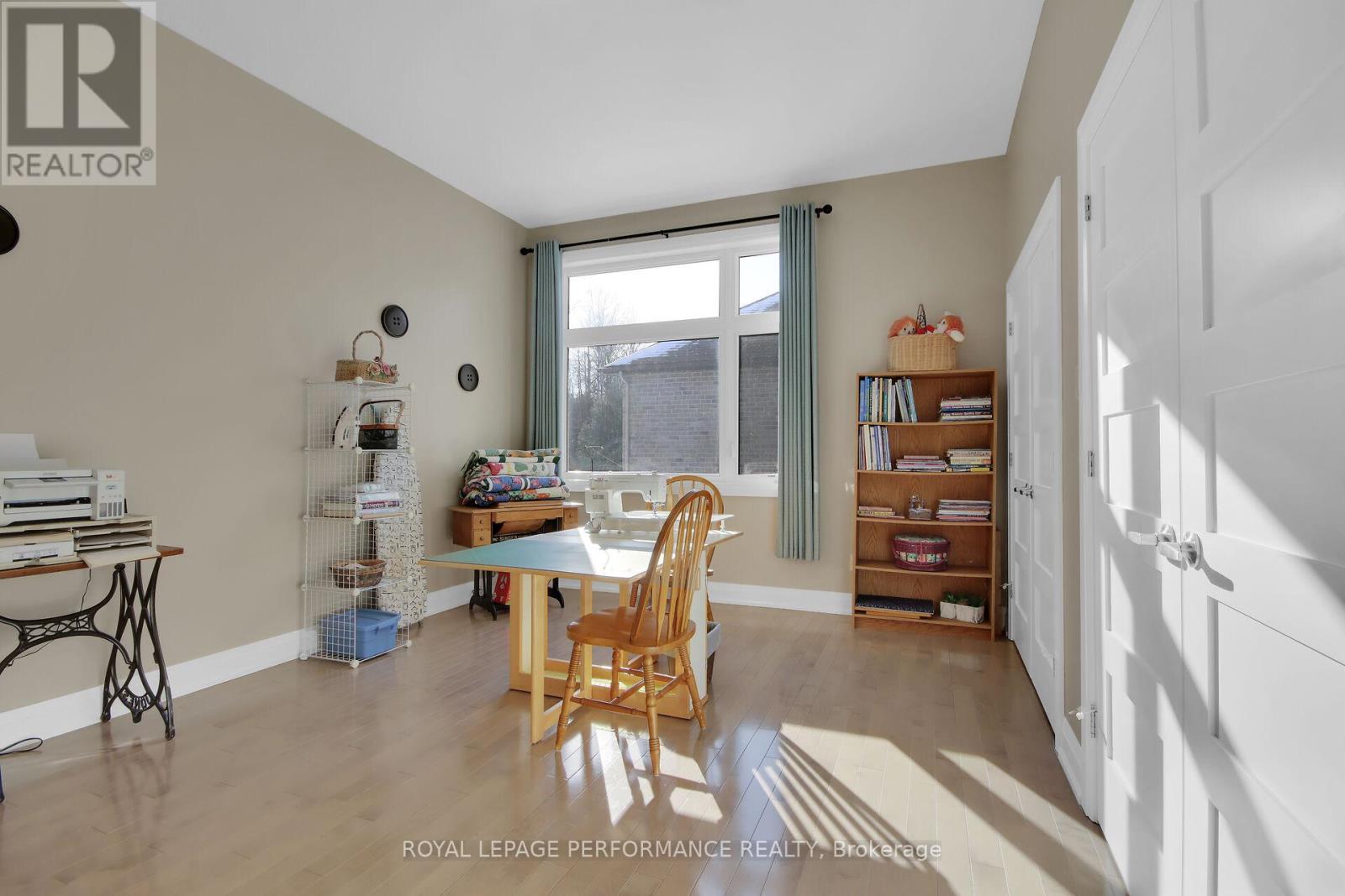 












7412 BLUE WATER CRESCENT

,
Ottawa,




Ontario
K4P0C8

