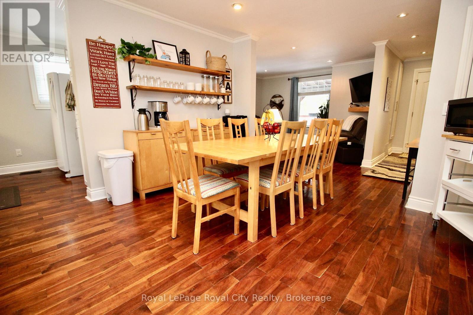 












314 CAPE CHIN ROAD N

,
Northern Bruce Peninsula,




Ontario
N0H1W0

