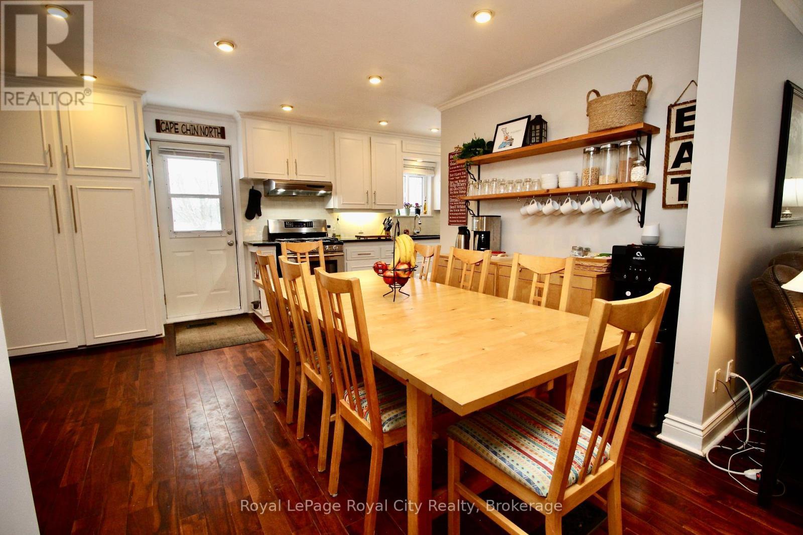 












314 CAPE CHIN ROAD N

,
Northern Bruce Peninsula,




Ontario
N0H1W0

