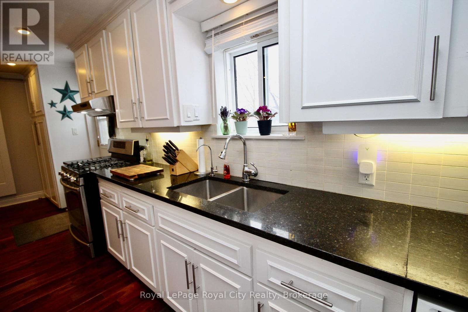 












314 CAPE CHIN ROAD N

,
Northern Bruce Peninsula,




Ontario
N0H1W0

