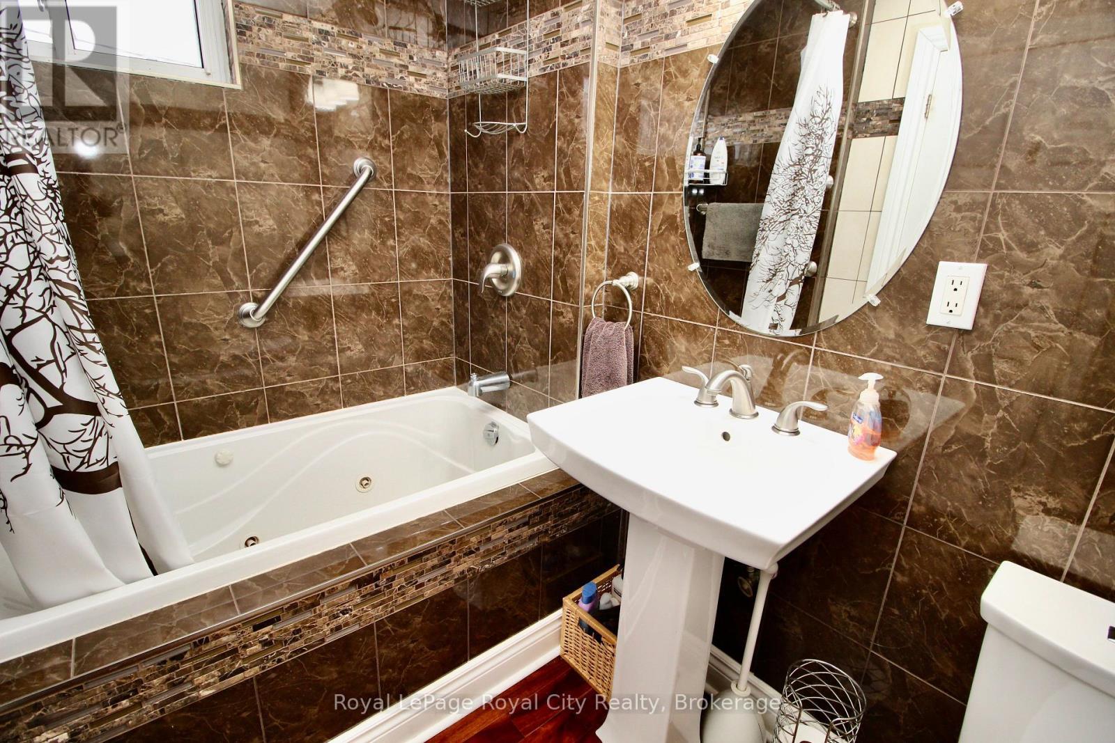 












314 CAPE CHIN ROAD N

,
Northern Bruce Peninsula,




Ontario
N0H1W0


