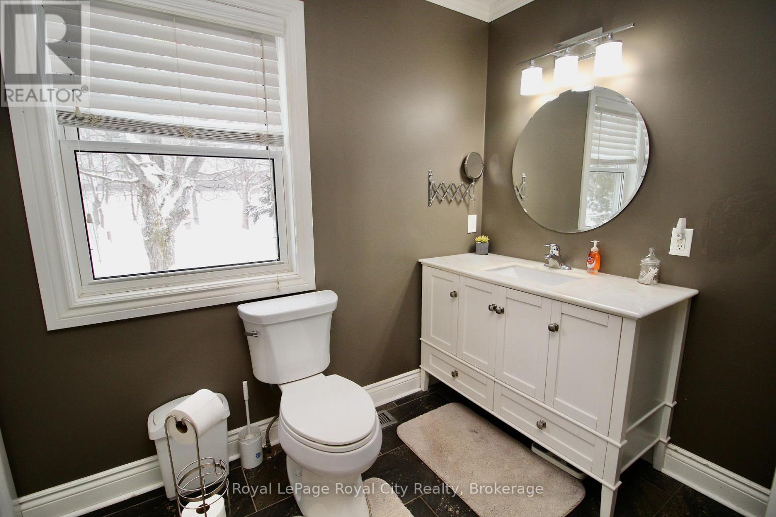 












314 CAPE CHIN ROAD N

,
Northern Bruce Peninsula,




Ontario
N0H1W0

