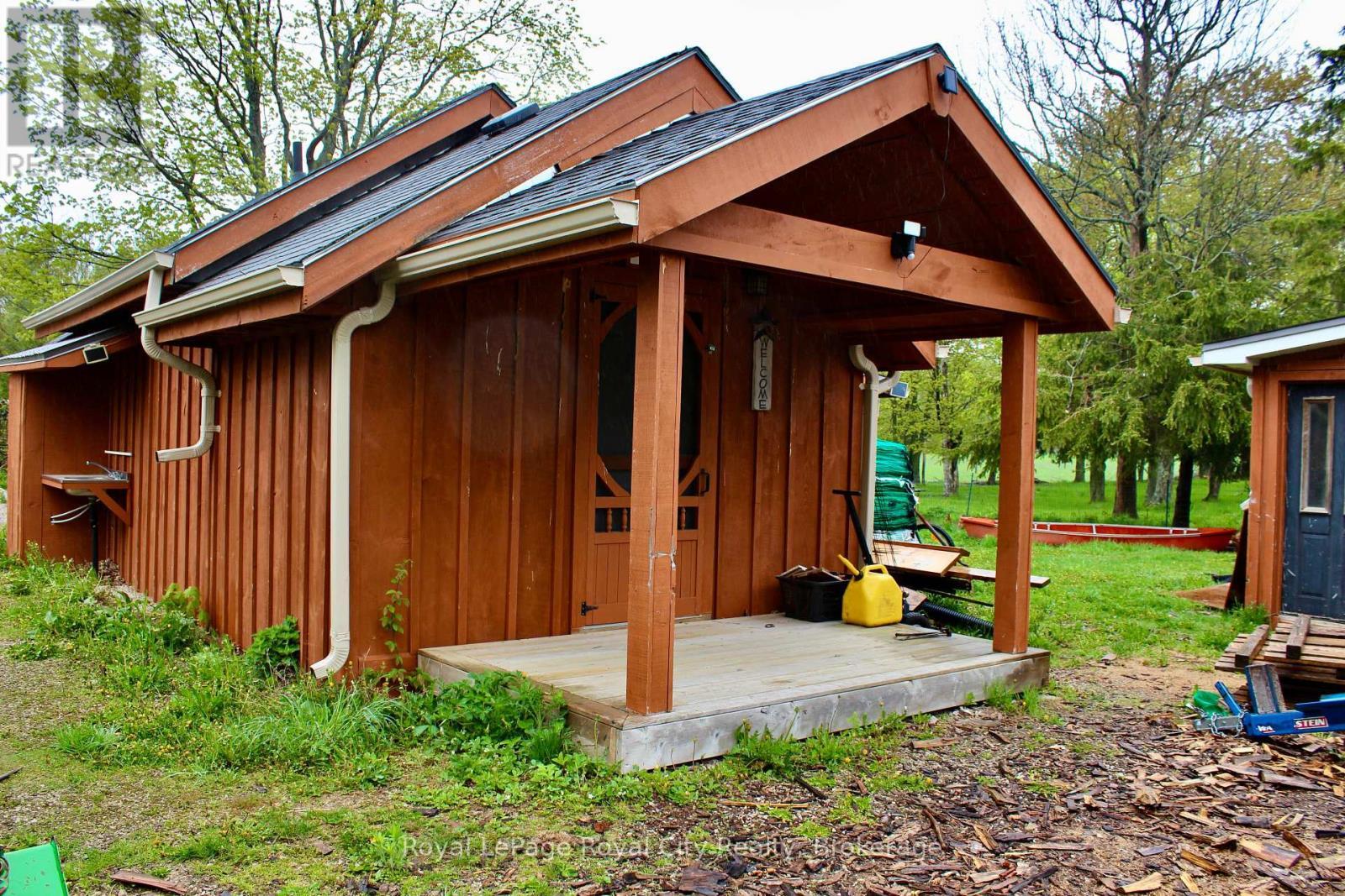 












314 CAPE CHIN ROAD N

,
Northern Bruce Peninsula,




Ontario
N0H1W0

