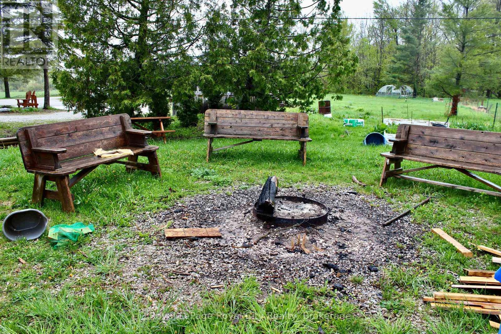 












314 CAPE CHIN ROAD N

,
Northern Bruce Peninsula,




Ontario
N0H1W0

