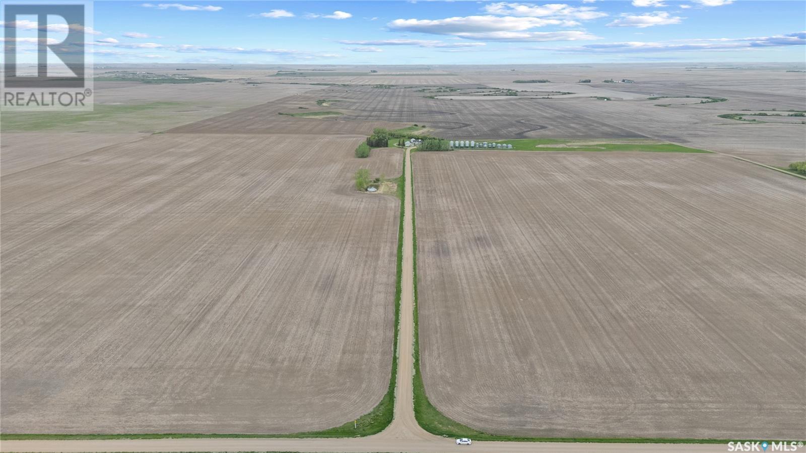 












RM of Gravelbourg Acreage

,
Gravelbourg,




Saskatchewan
S0H1X0

