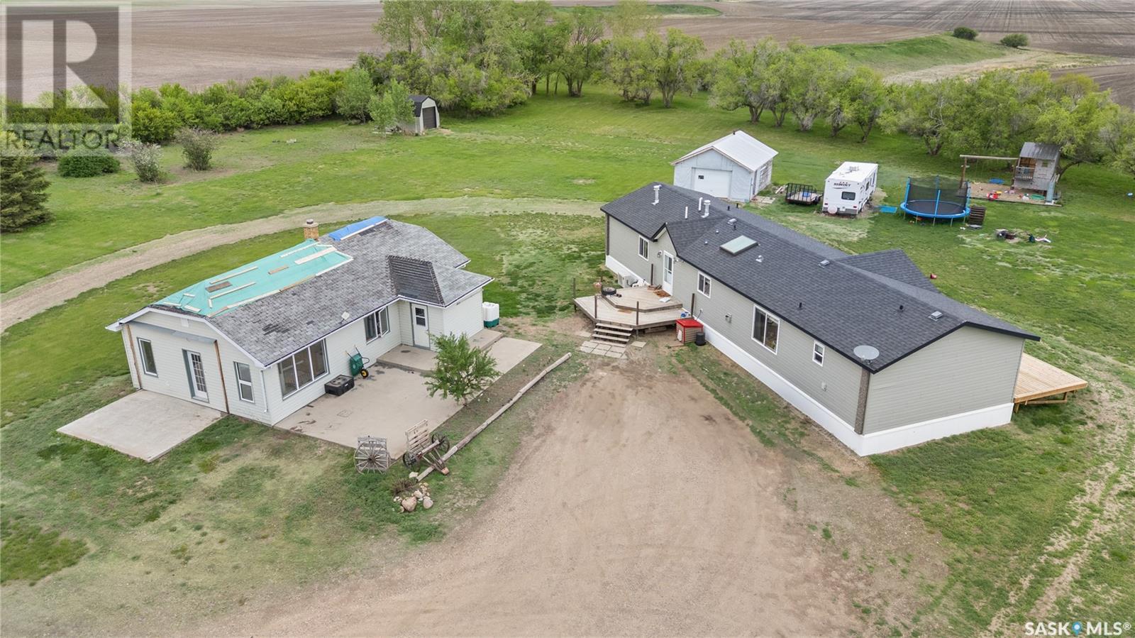 












RM of Gravelbourg Acreage

,
Gravelbourg,




Saskatchewan
S0H1X0


