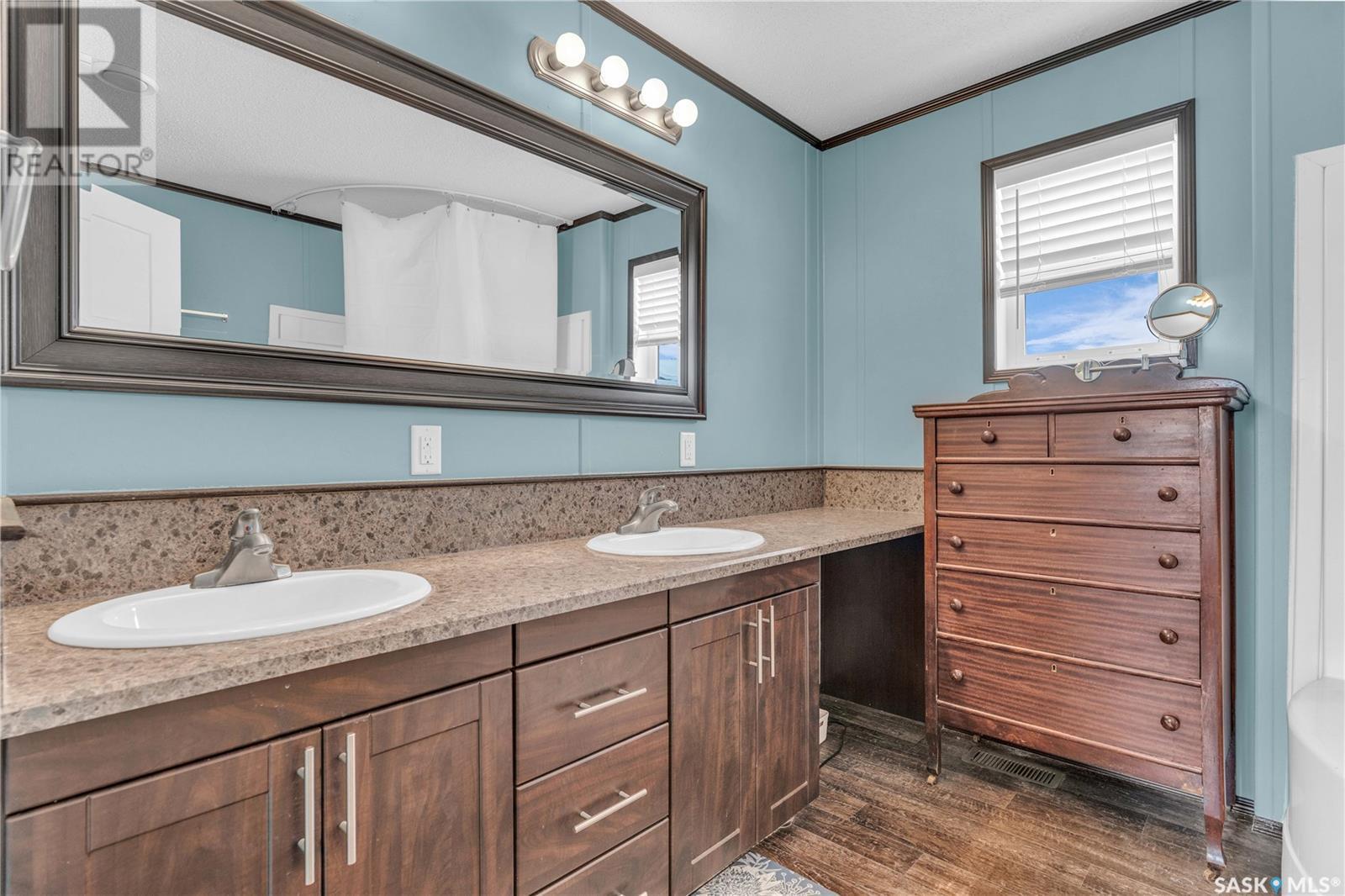 












RM of Gravelbourg Acreage

,
Gravelbourg,




Saskatchewan
S0H1X0

