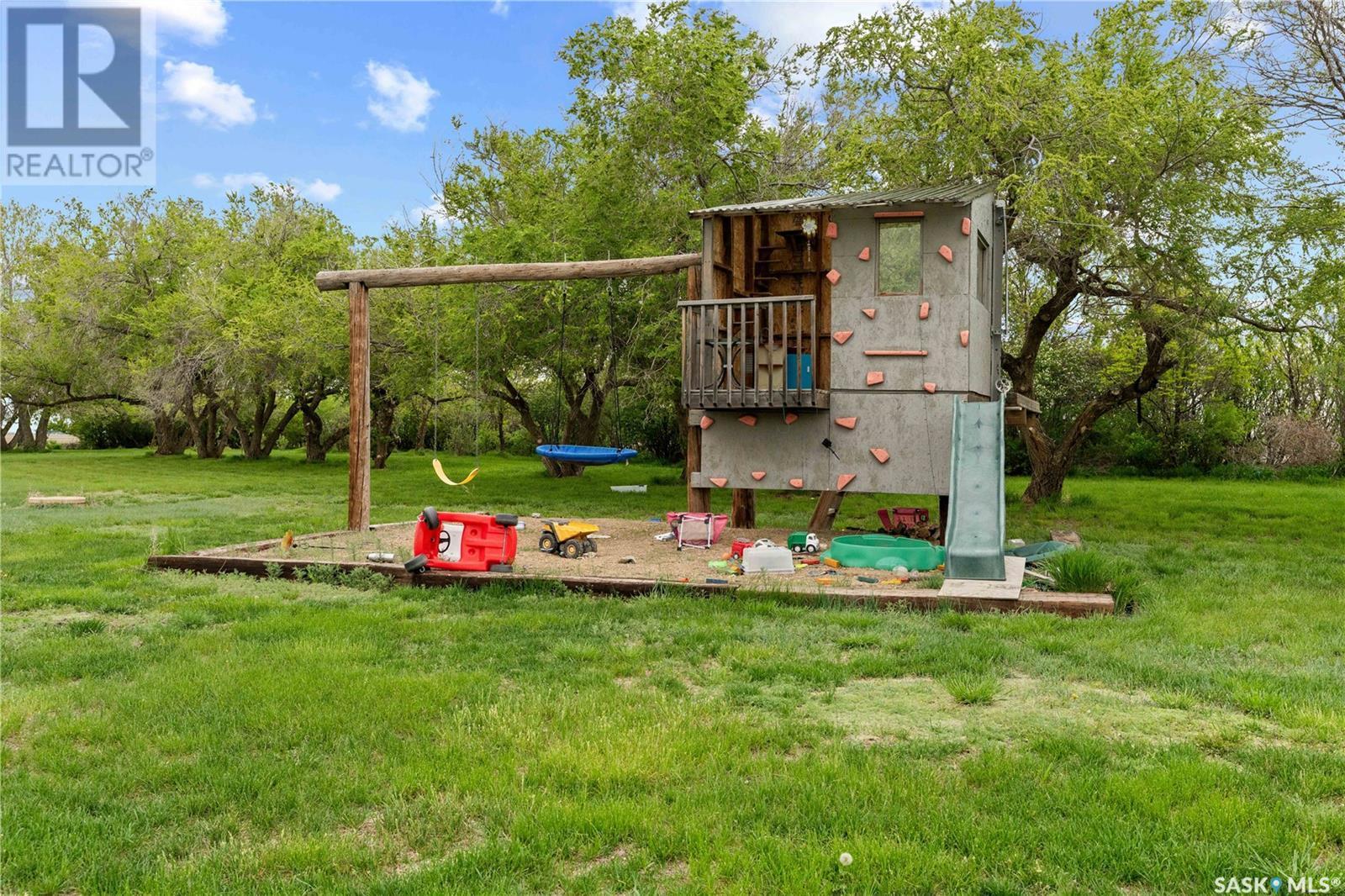 












RM of Gravelbourg Acreage

,
Gravelbourg,




Saskatchewan
S0H1X0

