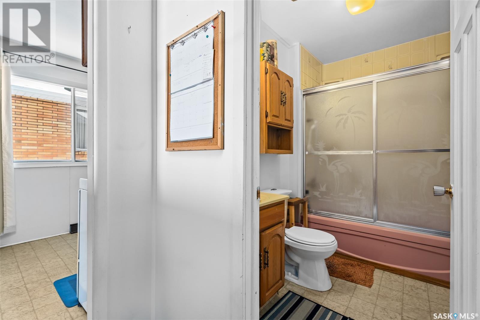 












845 Athabasca STREET E

,
Moose Jaw,




Saskatchewan
S6H0M6

