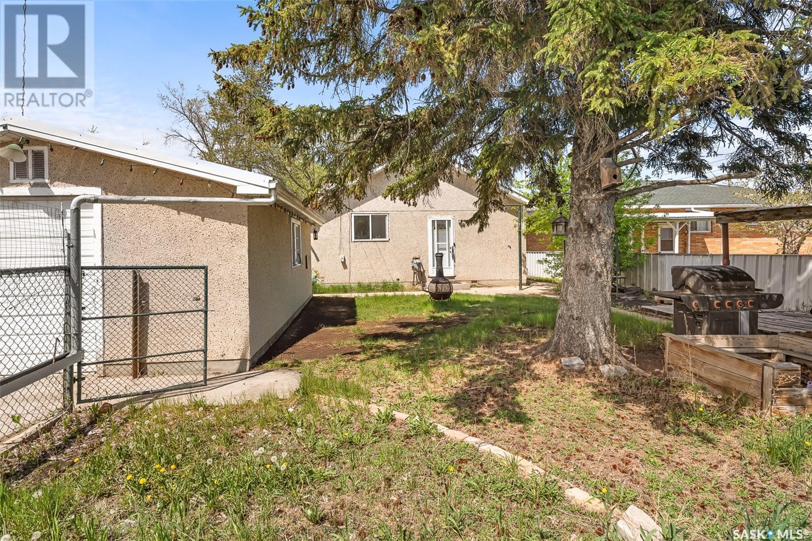 












845 Athabasca STREET E

,
Moose Jaw,




Saskatchewan
S6H0M6

