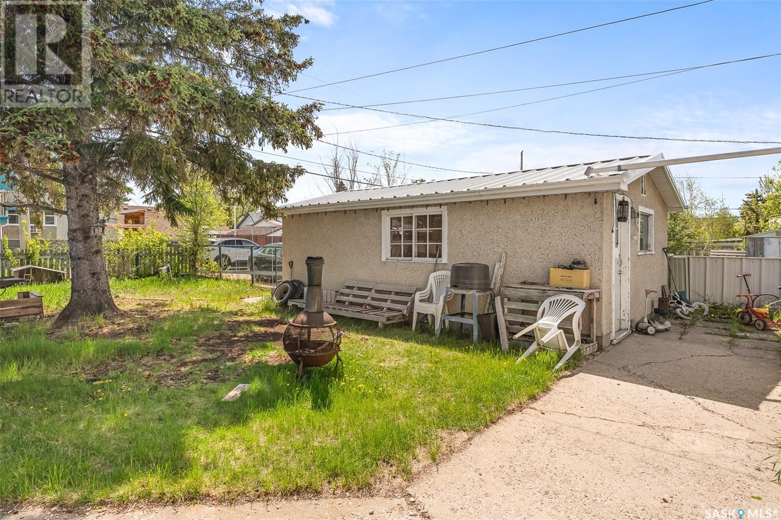 












845 Athabasca STREET E

,
Moose Jaw,




Saskatchewan
S6H0M6

