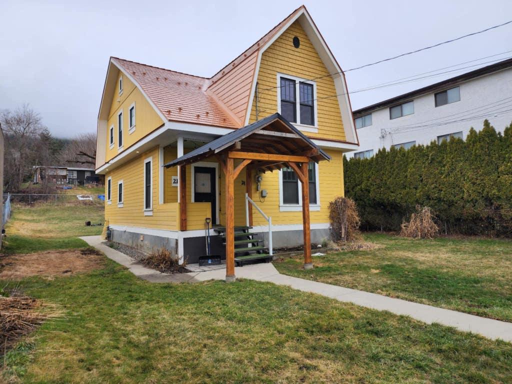 









2142


Shuswap

Avenue,
Lumby,




BC
V0E 2G0

