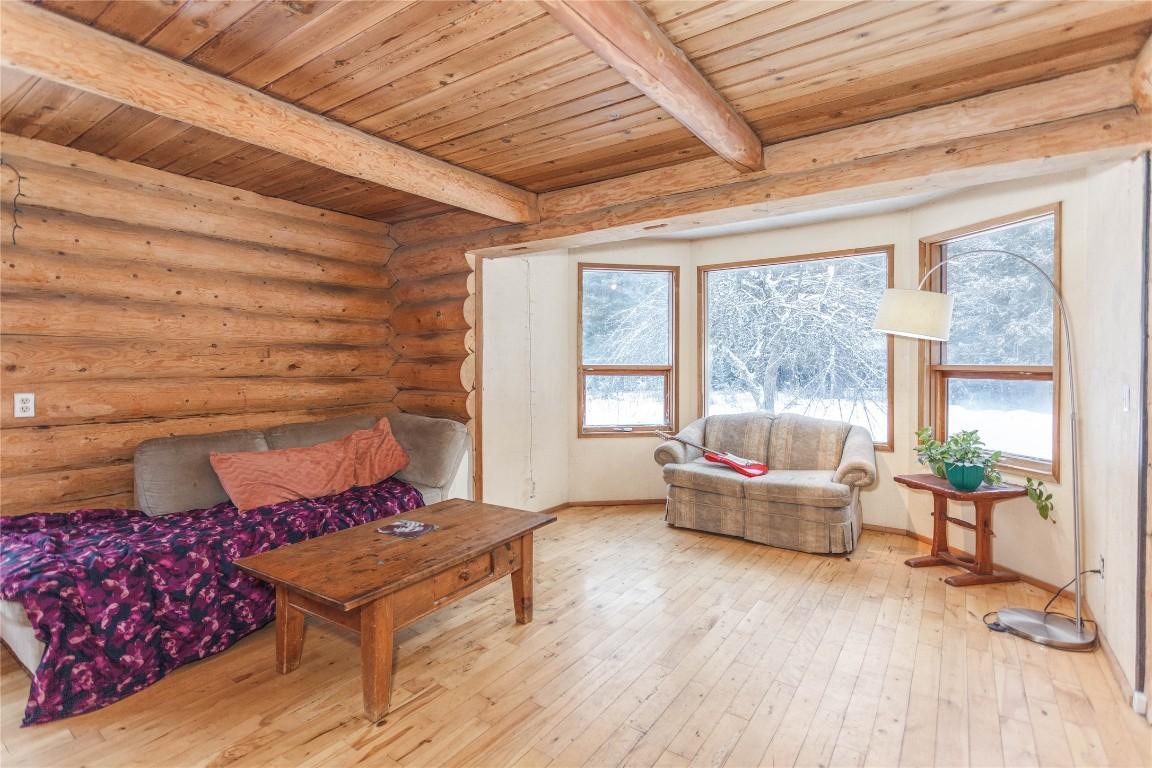 









692


North Fork

Road,
Cherryville,




BC
V0E 2G3


