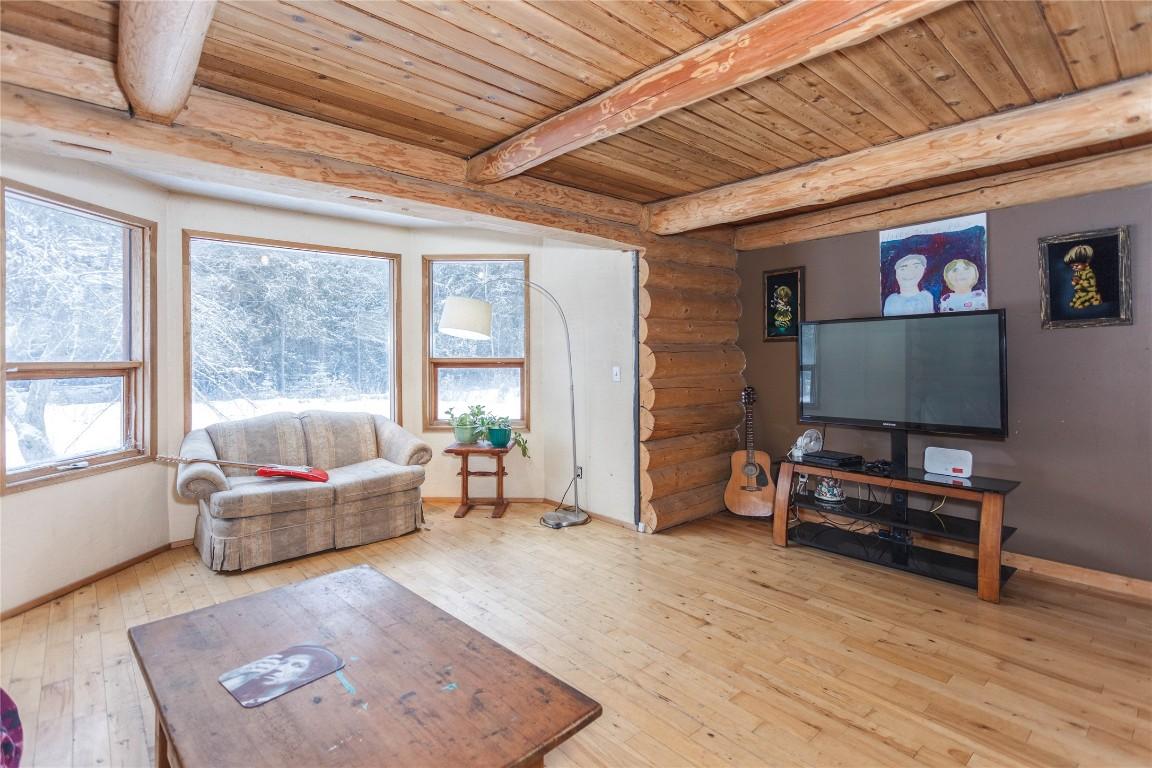 









692


North Fork

Road,
Cherryville,




BC
V0E 2G3

