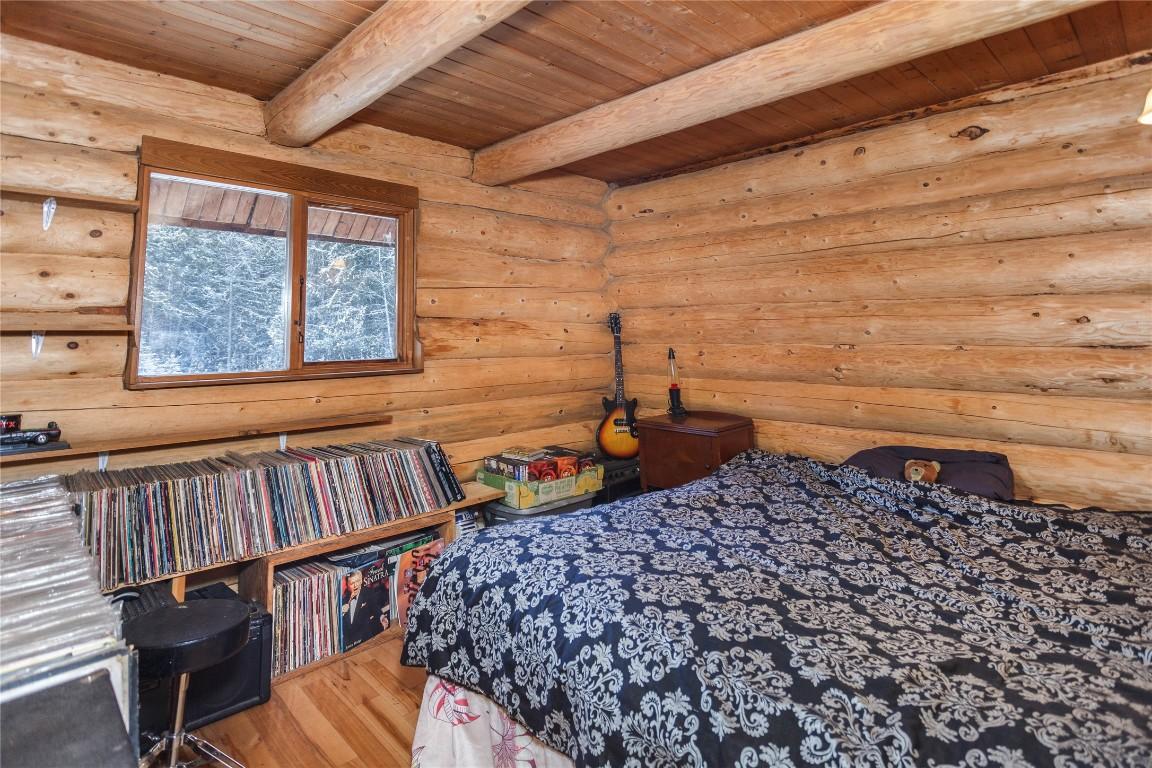 









692


North Fork

Road,
Cherryville,




BC
V0E 2G3

