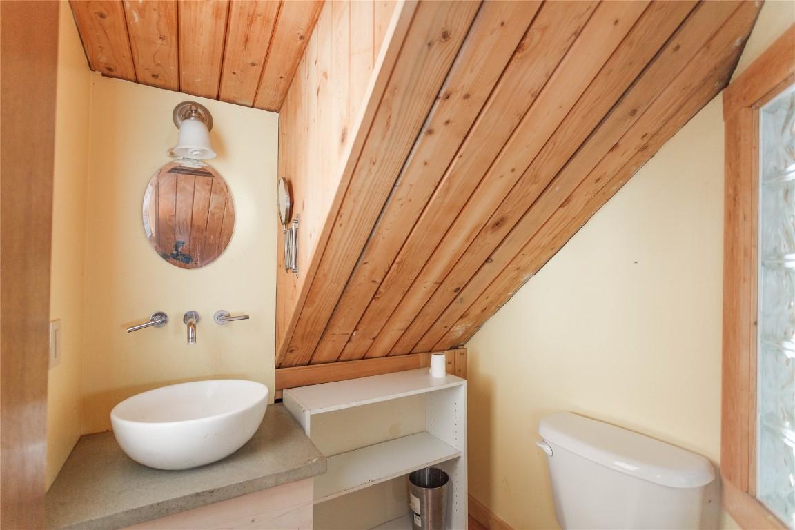 









692


North Fork

Road,
Cherryville,




BC
V0E 2G3

