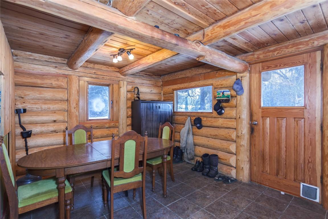 









692


North Fork

Road,
Cherryville,




BC
V0E 2G3


