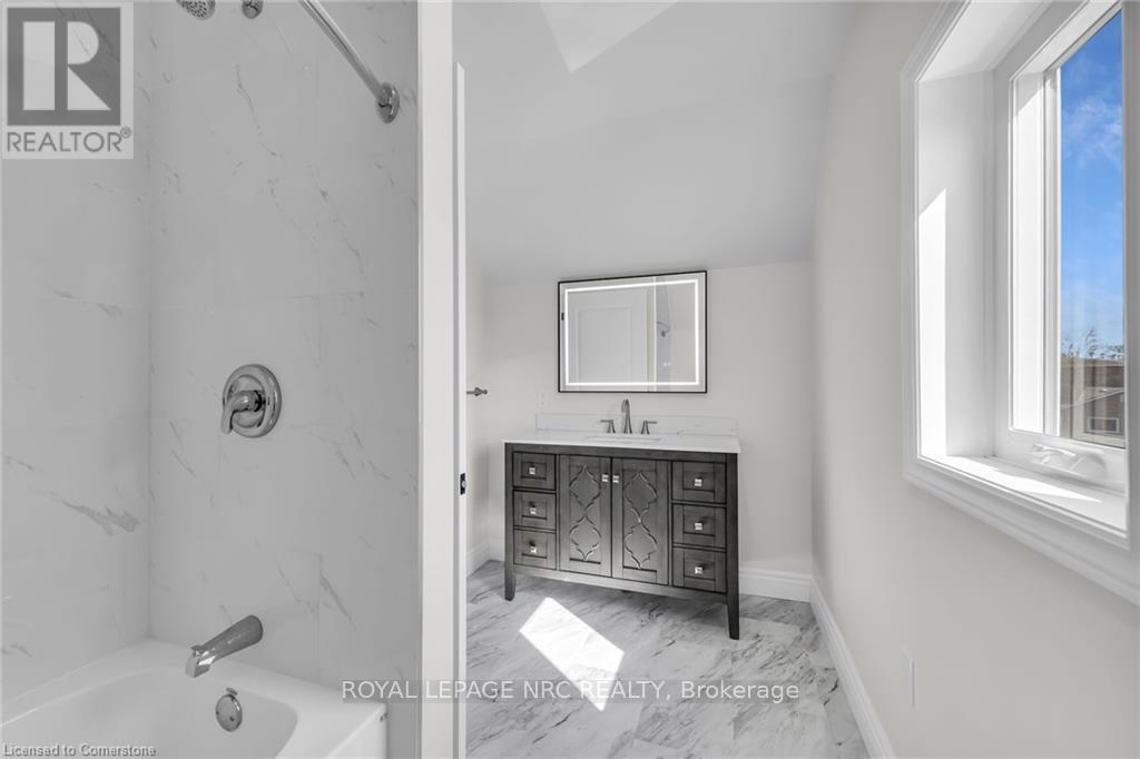 












2076 MAIN STREET N

,
Haldimand,




Ontario
N0A1J0

