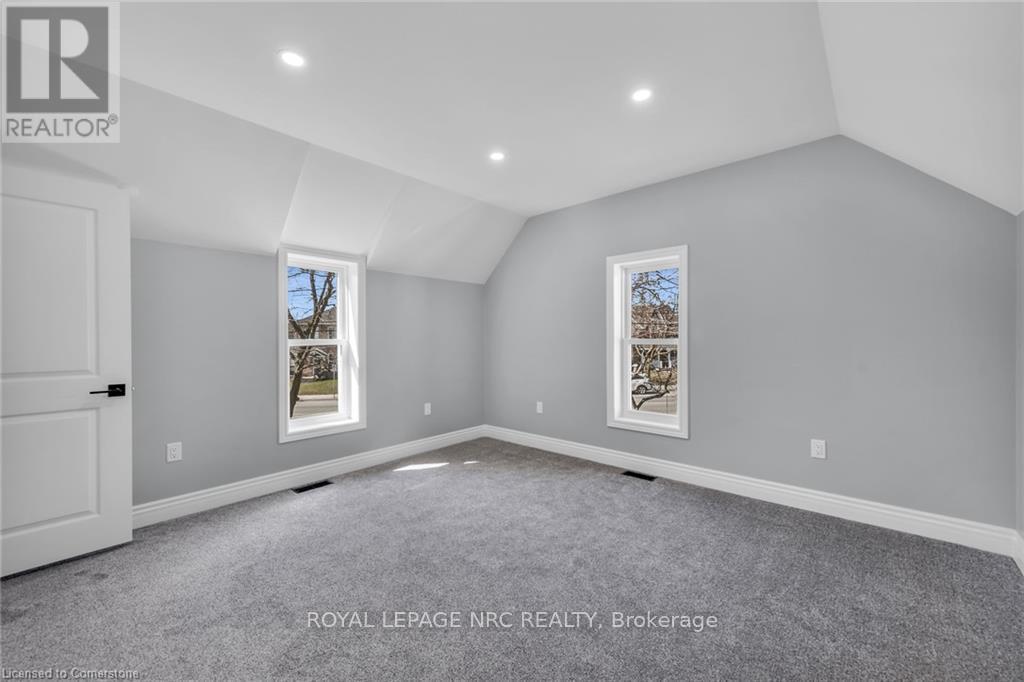 












2076 MAIN STREET N

,
Haldimand,




Ontario
N0A1J0

