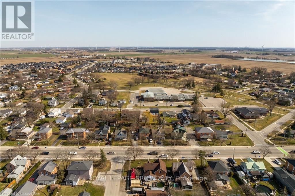 












2076 MAIN STREET N

,
Haldimand,




Ontario
N0A1J0

