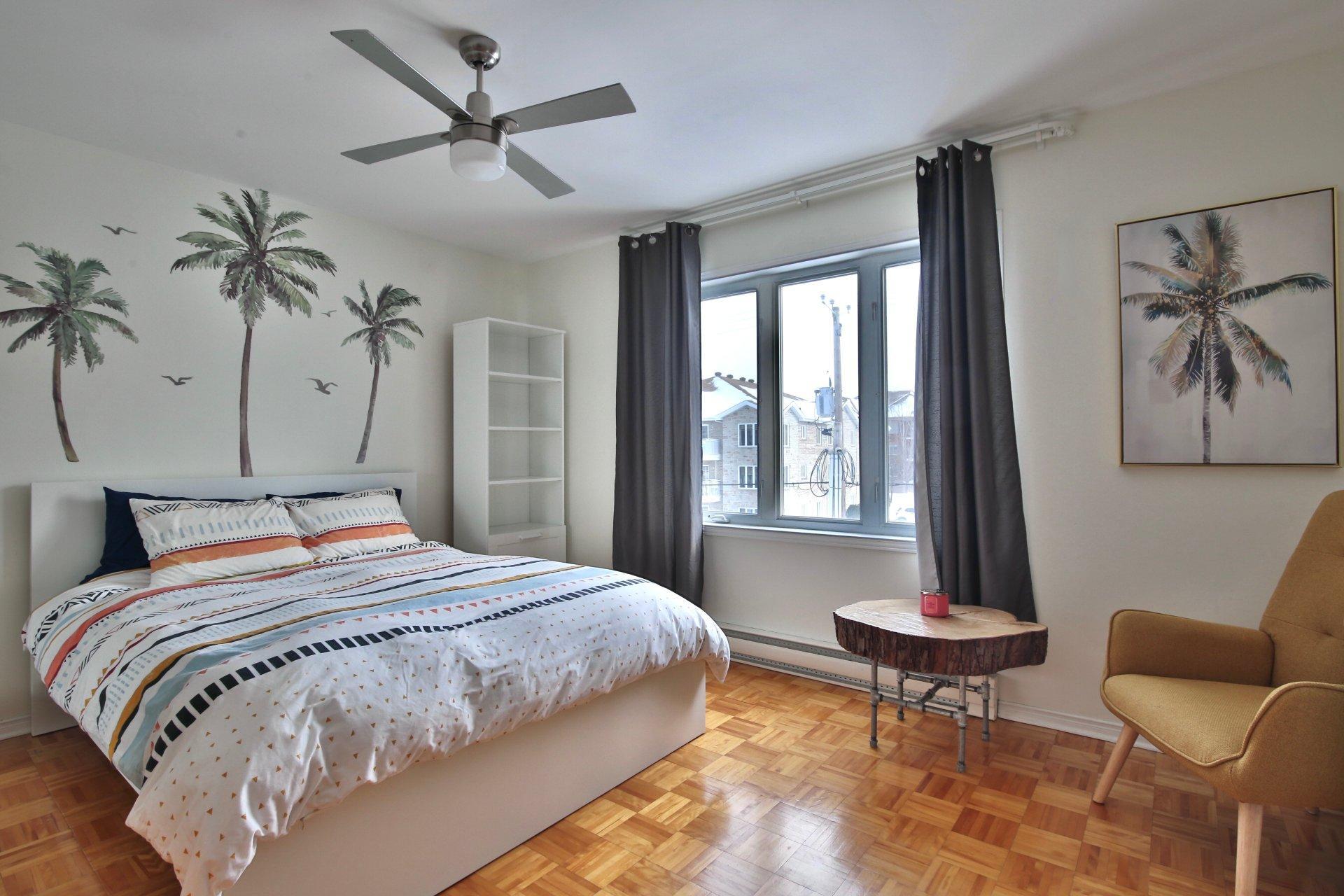 









2625


Boul. Jacques-Marcil

, 303,
Longueuil (Saint-Hubert),




QC
J3Y9E4


