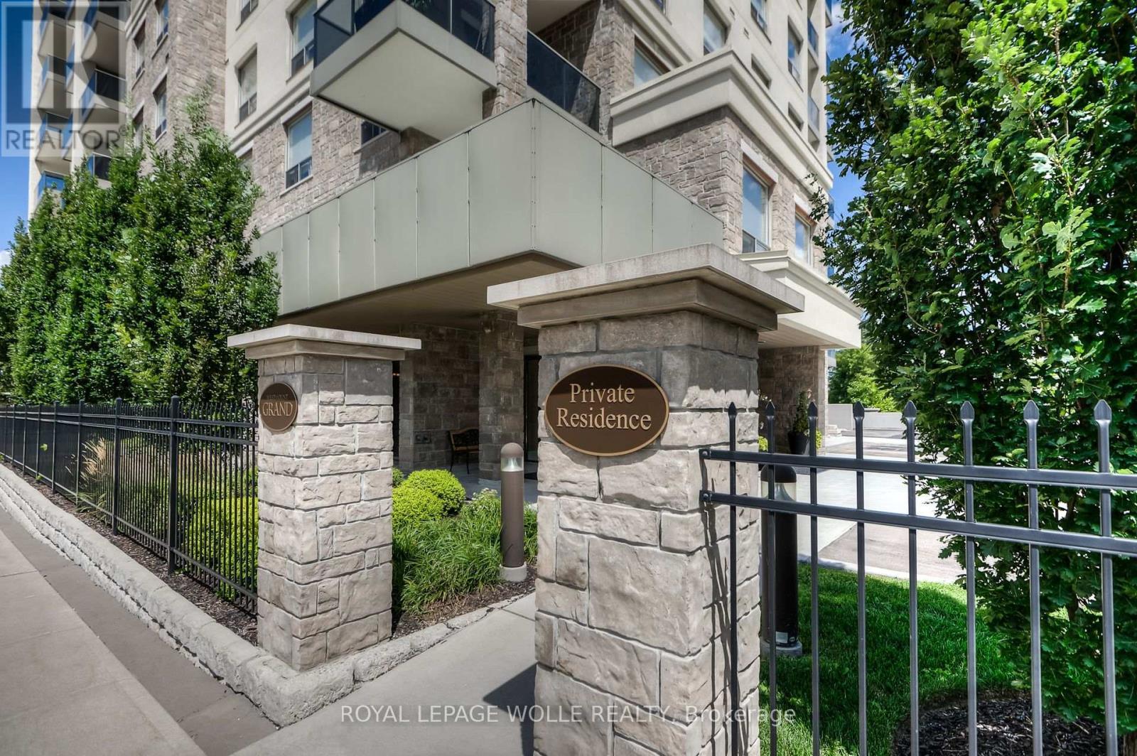 












604 - 223 ERB STREET W

,
Waterloo,




Ontario
N2L0B3

