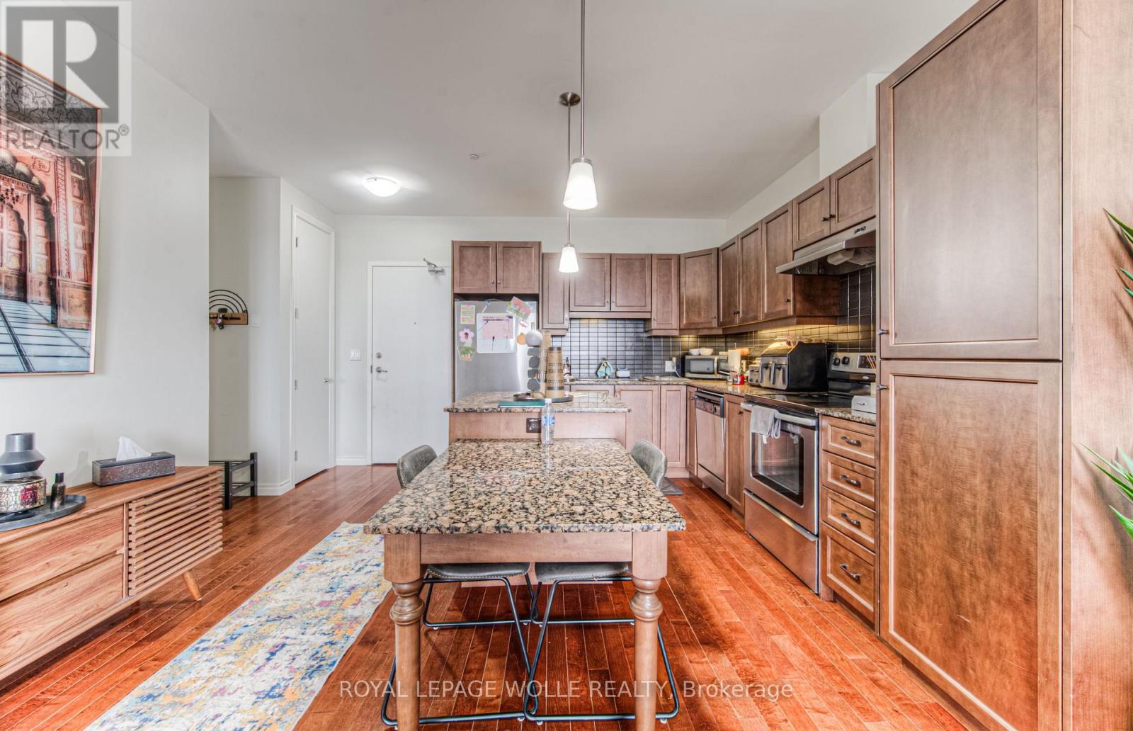 












604 - 223 ERB STREET W

,
Waterloo,




Ontario
N2L0B3

