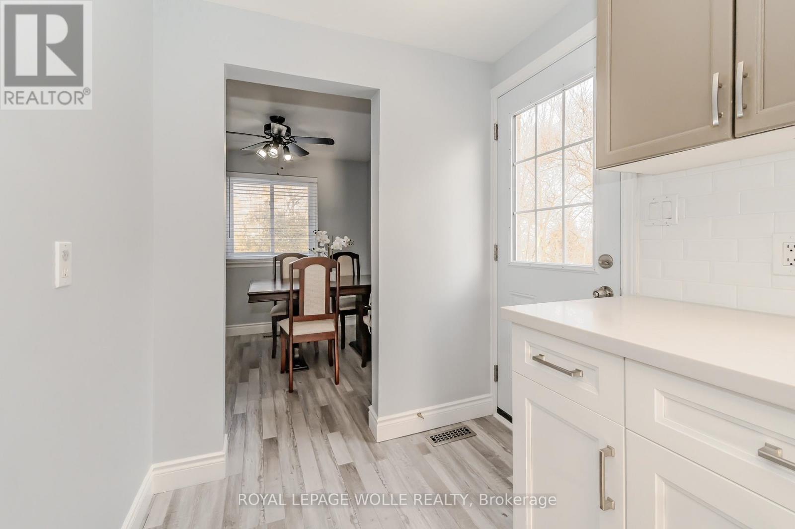 












79 TENNYSON STREET

,
Woodstock,




Ontario
N4S8B3

