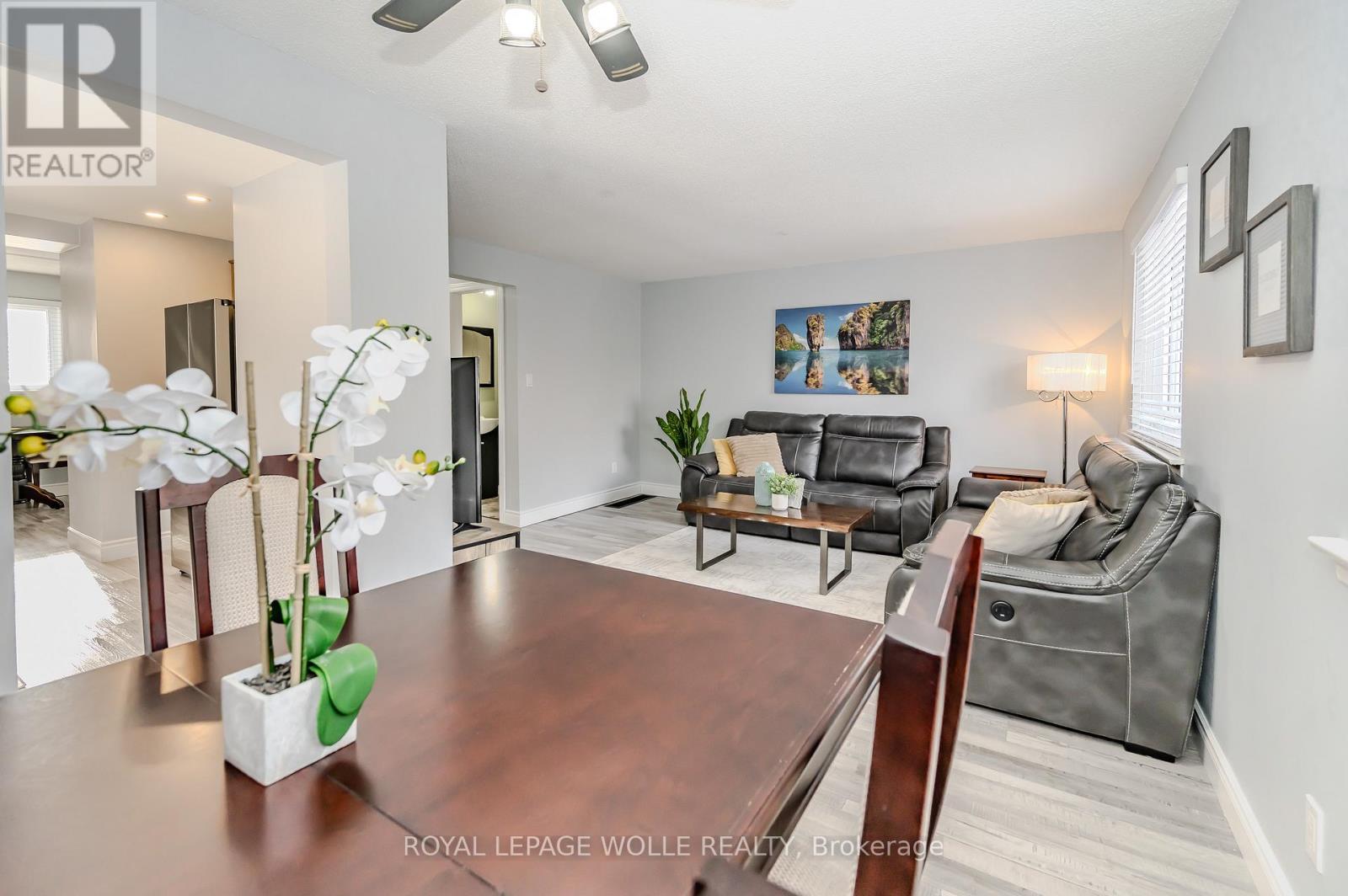 












79 TENNYSON STREET

,
Woodstock,




Ontario
N4S8B3


