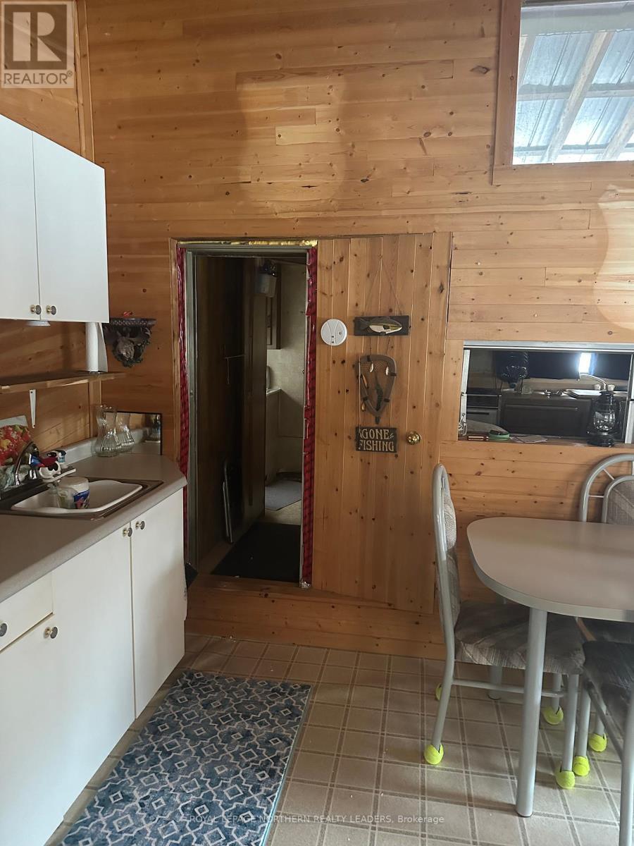 












LOT 213 MATTAGAMI LAKE

,
Timmins (TCTDAR Outside),




Ontario
P0M1W0

