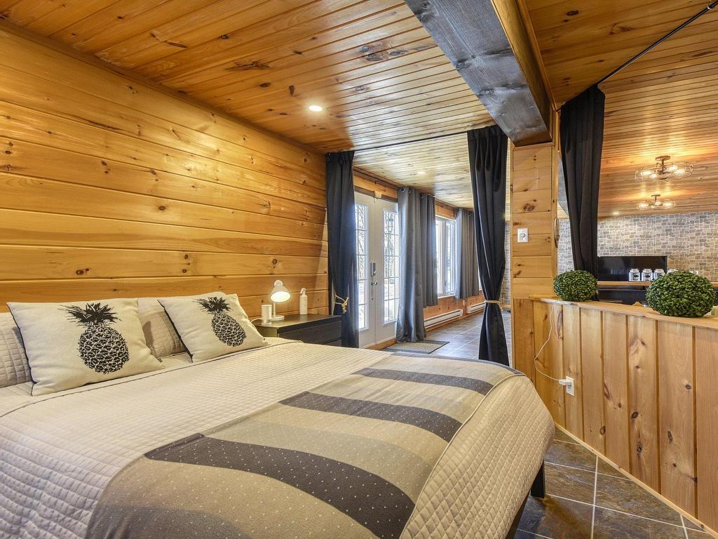 









1156


Ch. du Lac-Chaud

,
La Macaza,




QC
J0T1R0

