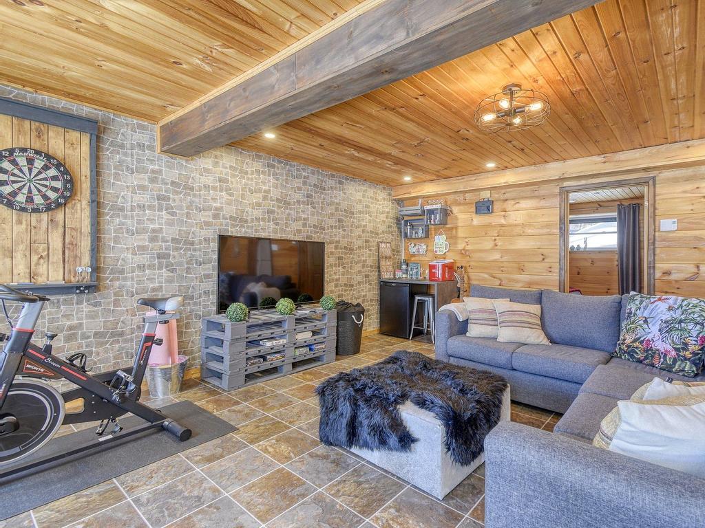 









1156


Ch. du Lac-Chaud

,
La Macaza,




QC
J0T1R0

