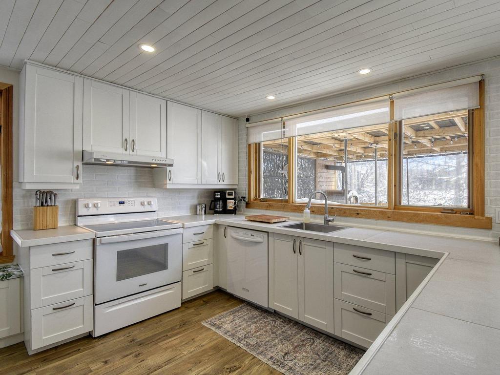 









1156


Ch. du Lac-Chaud

,
La Macaza,




QC
J0T1R0

