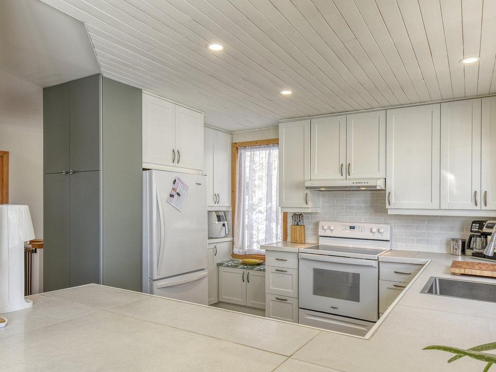 









1156


Ch. du Lac-Chaud

,
La Macaza,




QC
J0T1R0


