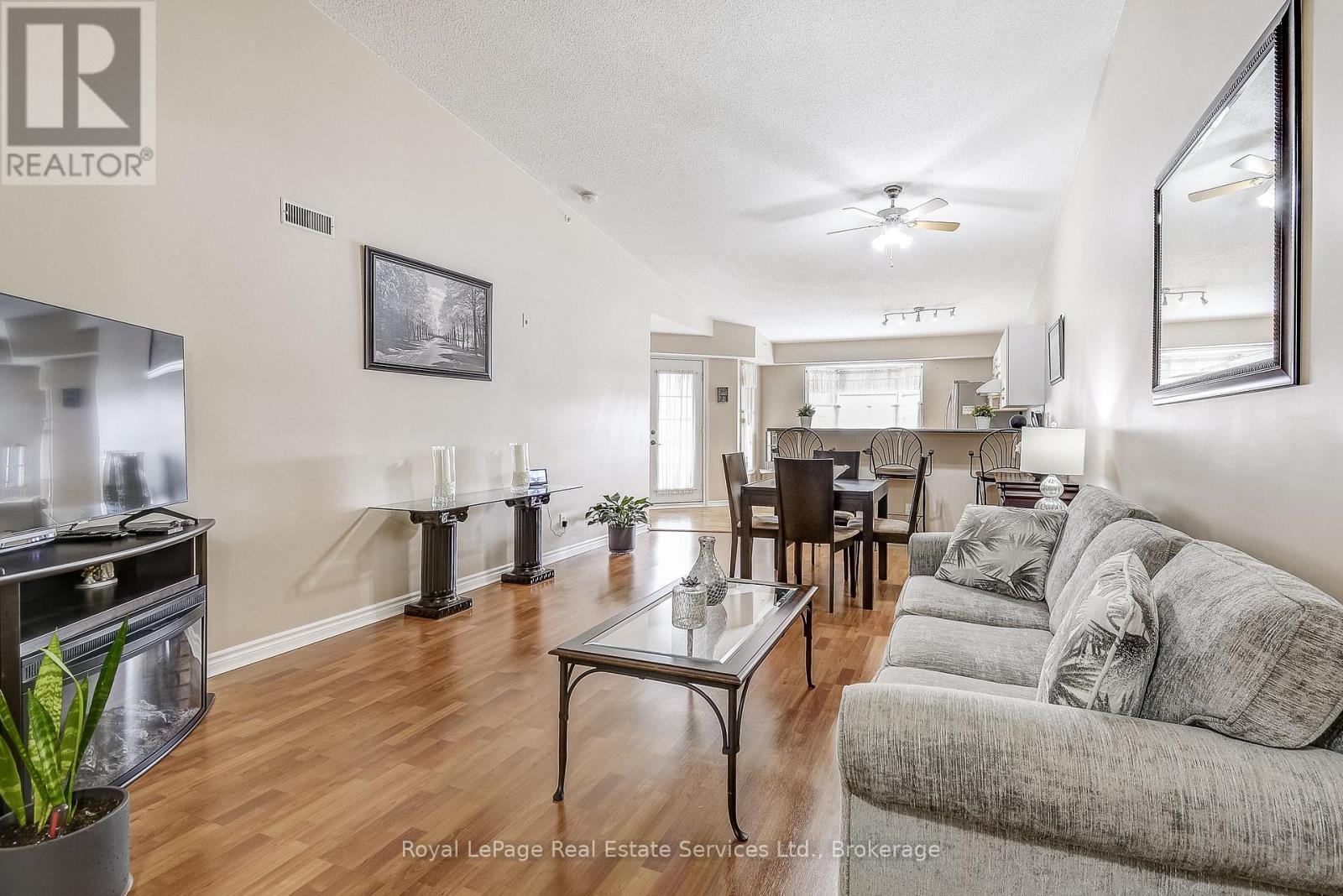 












411 - 1431 WALKERS LINE

,
Burlington (Tansley),




Ontario
L7M4P3

