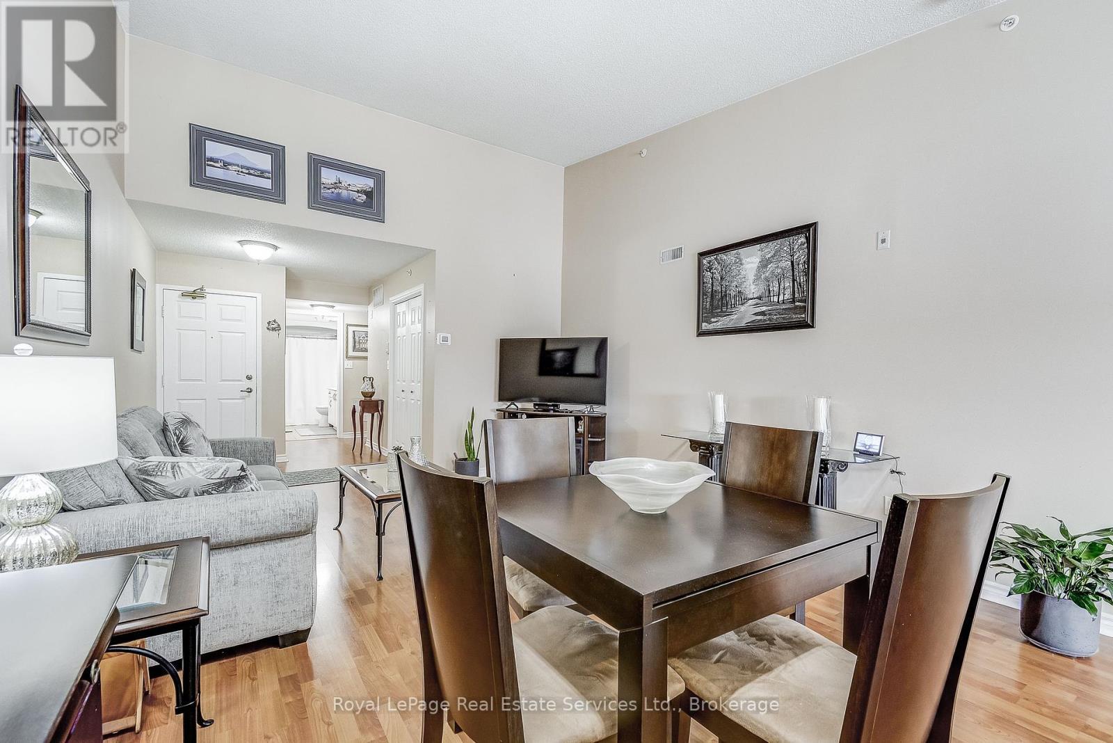 












411 - 1431 WALKERS LINE

,
Burlington (Tansley),




Ontario
L7M4P3

