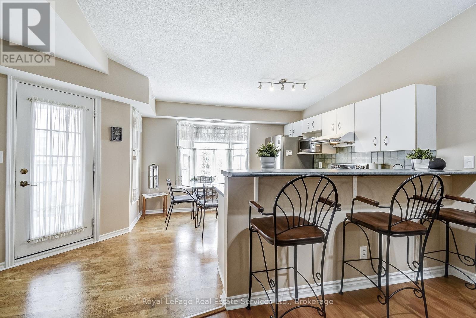 












411 - 1431 WALKERS LINE

,
Burlington (Tansley),




Ontario
L7M4P3

