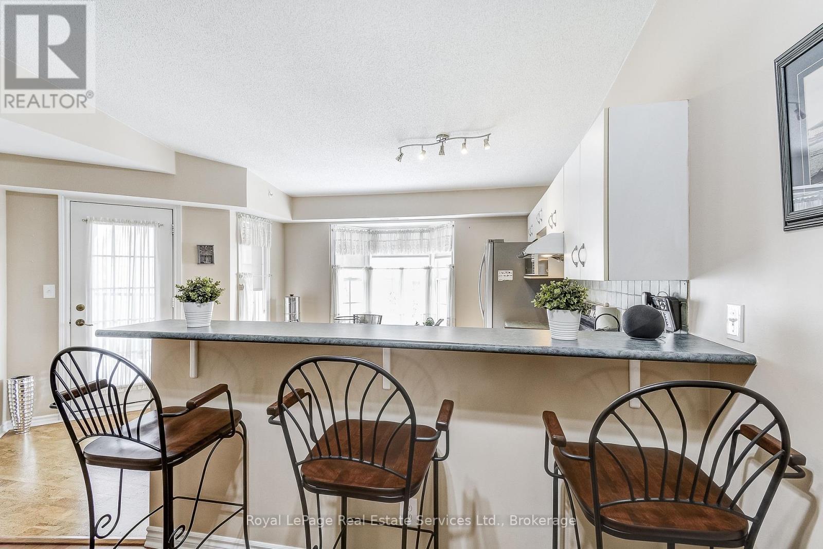 












411 - 1431 WALKERS LINE

,
Burlington (Tansley),




Ontario
L7M4P3

