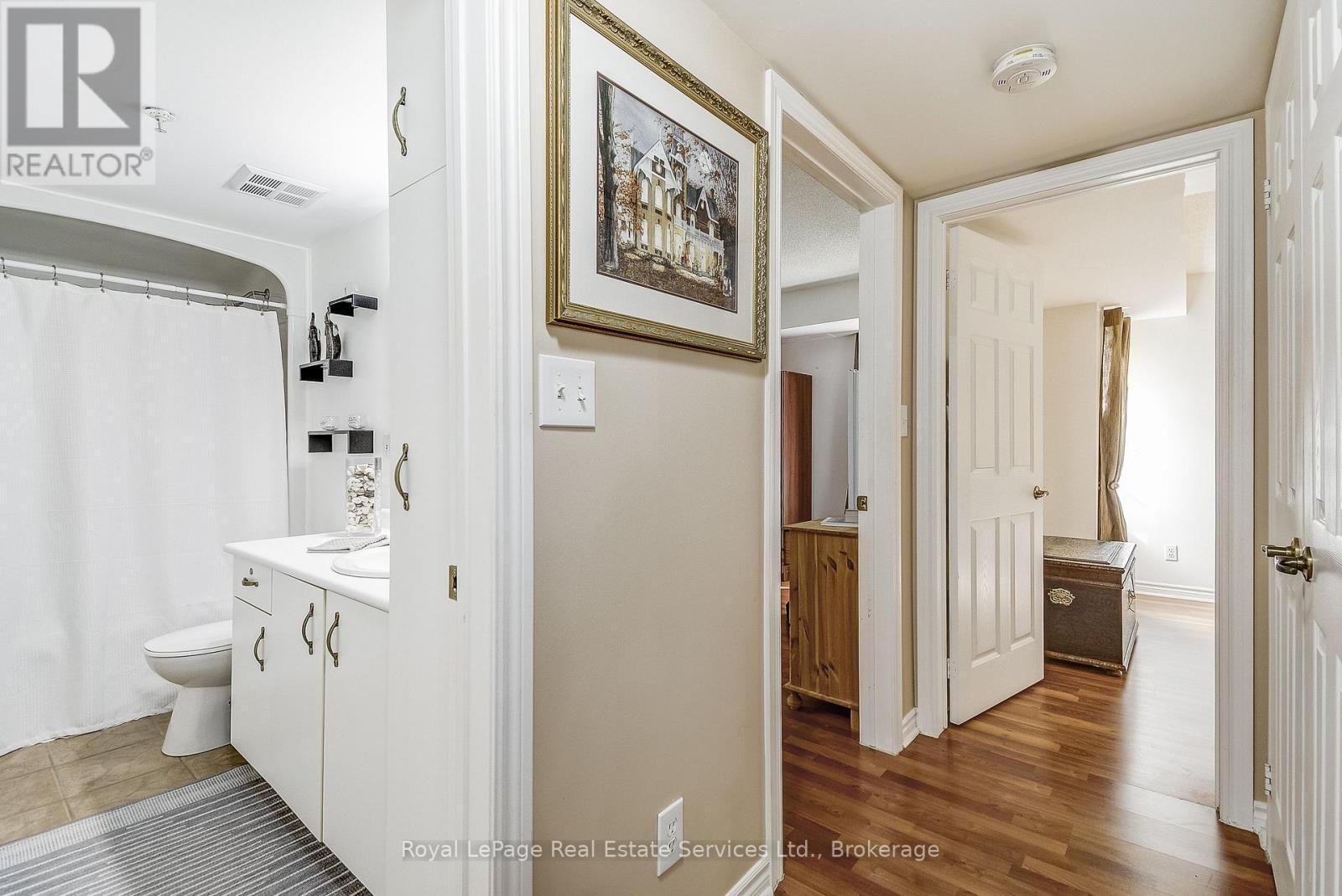 












411 - 1431 WALKERS LINE

,
Burlington (Tansley),




Ontario
L7M4P3

